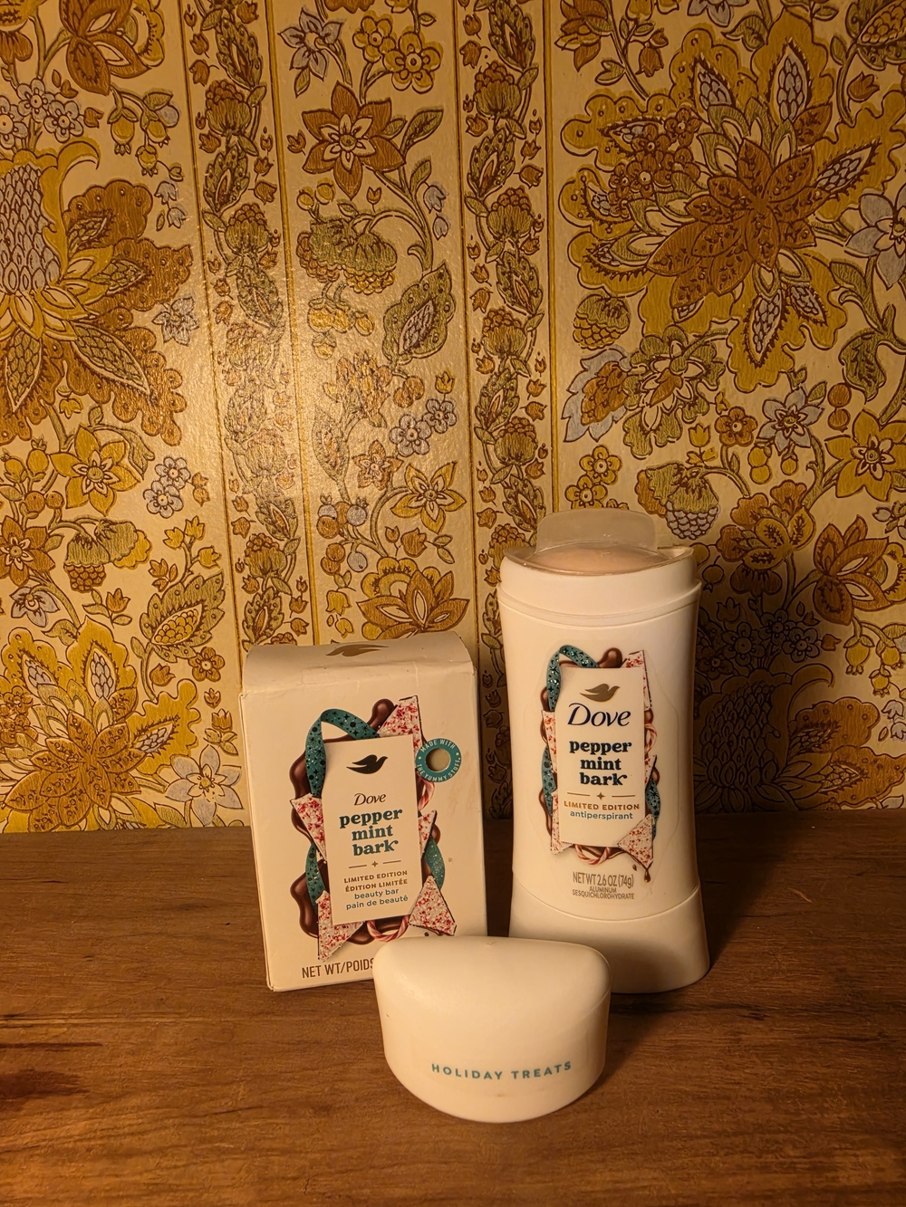 Dove Limited Edition Holiday Treats Peppermint Bark Deodorant & Beauty Bar S